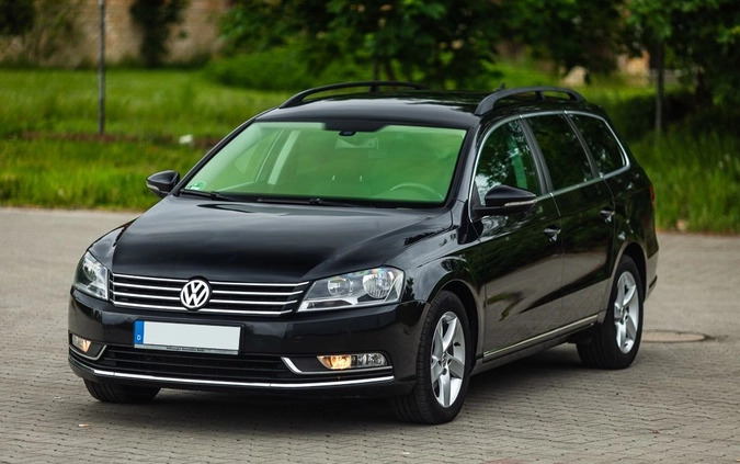 Volkswagen Passat cena 28500 przebieg: 260000, rok produkcji 2011 z Gubin małe 631